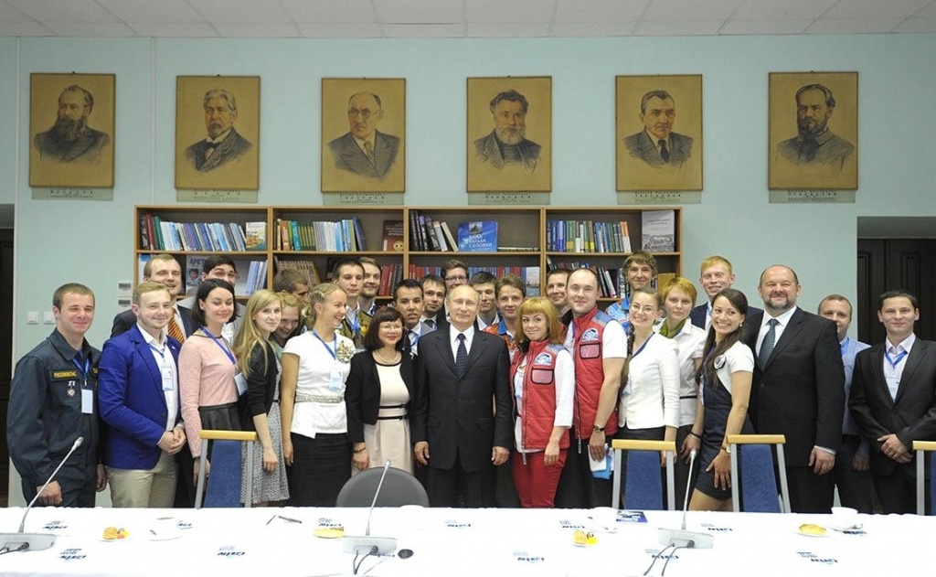 2019-09-30_Президент_освободил_матпомощь_студентам_от_НДФЛ_02.jpg